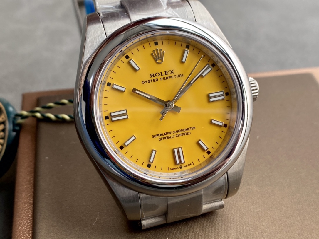 Rolex Oyster Perpetual m124300-0008